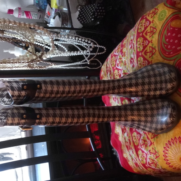 Ralph Lauren Rain Boot - Picture 3 of 5